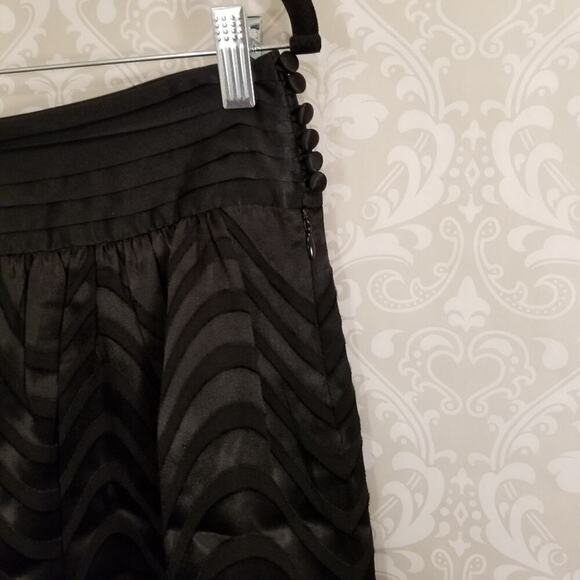 BCBG MaxAzria Black Silk Mini‎ Skirt Size 6 - Picture 6 of 9